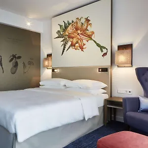 https://hyatt-regency-amsterdam.amsterdamhotelsnl.com